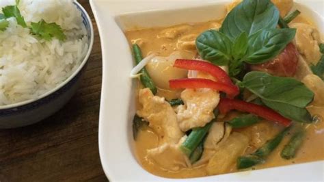 NARTNAPA THAI .
